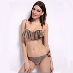 Чувствен бански костюм в две части модел 666 от Via Vendiz в цвят кафяв златист Чувствен бански костюм в две части модел 666 от Via Vendiz в цвят кафяв златист
